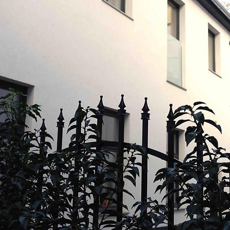 Studio U Parkplatz, Zentrale Ruhelage Neben Grunoase Apartamento Viena Exterior foto