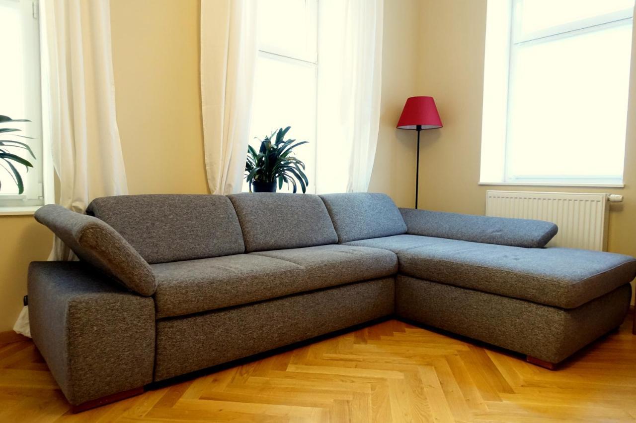 Studio U Parkplatz, Zentrale Ruhelage Neben Grunoase Apartamento Viena Exterior foto